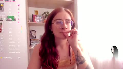 Snapshot of linda_giggle chatting on 6, 7, 2026 Giggles online show from 6, 7, 2026