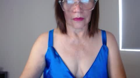 Linda Hanna online show from 12, 11, 2025