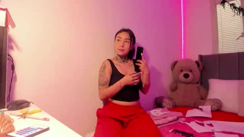 Lindaa maria  online show from 29, 9, 2025