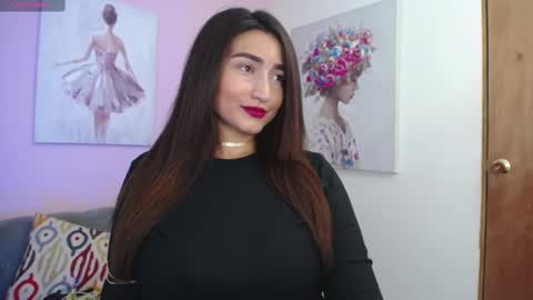 Maria Paula online show from 25, 2, 2025