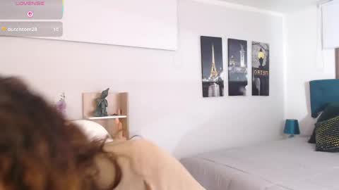 Maria Paula online show from 10, 4, 2026