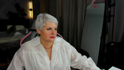 Snapshot of linda_zefir chatting on 30, 4, 2026 Linda Zefir online show from 30, 4, 2026