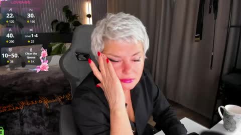 Snapshot of linda_zefir chatting on 9, 5, 2026 Linda Zefir online show from 9, 5, 2026