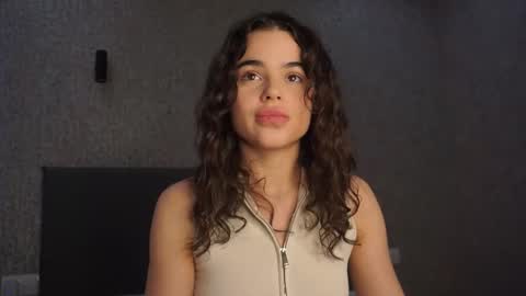 Snapshot of lindaaii chatting on 27, 3, 2026 Linda online show from 27, 3, 2026