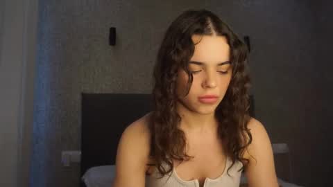Snapshot of lindaaii chatting on 28, 3, 2026 Linda online show from 28, 3, 2026