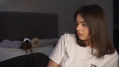 Snapshot of lindaaii chatting on 8, 5, 2026 Linda online show from 8, 5, 2026