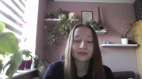 Snapshot of lindaamore chatting on 9, 9, 2025 LindaAmore online show from 9, 9, 2025