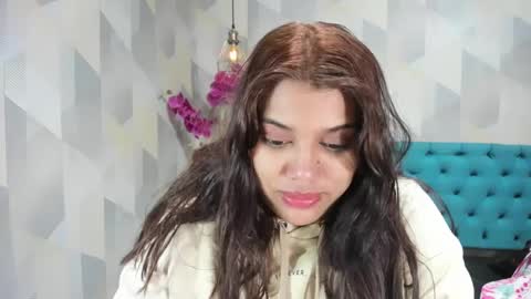    online show from 14, 9, 2025