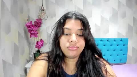Snapshot of lindabreexlove chatting on 19, 5, 2026 online show from 19, 5, 2026