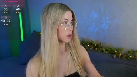 Snapshot of lindathackerr chatting on 21, 7, 2026 Linda online show from 21, 7, 2026