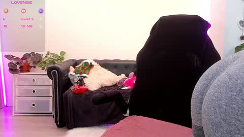 Snapshot of lindawhite_ chatting on 18, 1, 2025 Linda -- online show from 18, 1, 2025