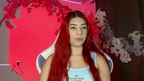 Snapshot of lindseyferrer1 chatting on 9, 4, 2026 LINDSEYFERRER online show from 9, 4, 2026