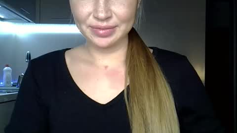 Snapshot of lindsisecret chatting on 20, 12, 2025 Anna online show from 20, 12, 2025