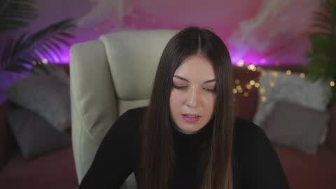 Snapshot of lindsyrawr chatting on 6, 4, 2026 Lindsy online show from 6, 4, 2026