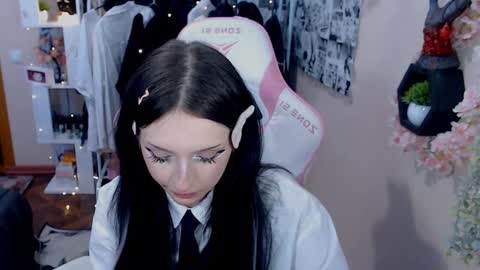 Lina online show from 7, 12, 2024