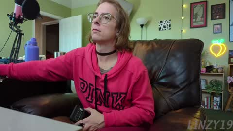 Linzy19 online show from 30, 1, 2025