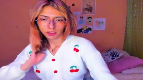 Snapshot of lio_rossue_ chatting on 4, 12, 2025 Lio Rouse online show from 4, 12, 2025