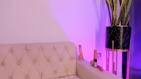 Liorah wolf online show from 12, 2, 2026