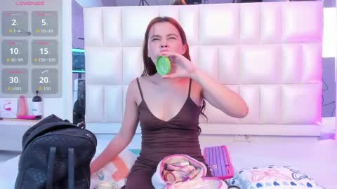 Snapshot of liorah_wolf chatting on 17, 5, 2026 Liorah wolf online show from 17, 5, 2026