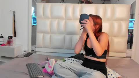 Snapshot of liorah_wolf chatting on 7, 6, 2026 Liorah wolf online show from 7, 6, 2026