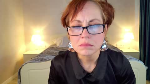 Liora Weiss online show from 12, 3, 2026