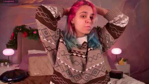 Snapshot of lirabelles chatting on 12, 1, 2026 hello Ill be waiting for you during these hours tue 10am-5pm wed 3am-5pm thu 3am-5pm fri 3am-10am sat 10am-5pm sun 3am-1GMT online show from 12, 1, 2026