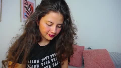 Lily see u on december 2 online show from 19, 1, 2025