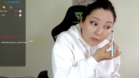 Snapshot of lisa_______ chatting on 22, 5, 2026 Lisa Harris online show from 22, 5, 2026