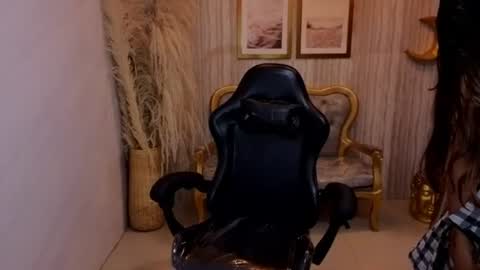 Snapshot of lisa_s1 chatting on 14, 7, 2026 Liz online show from 14, 7, 2026
