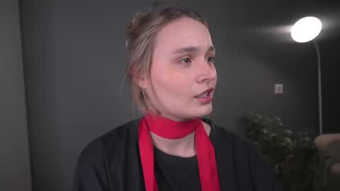 Elisabeth or Lisa online show from 15, 12, 2025