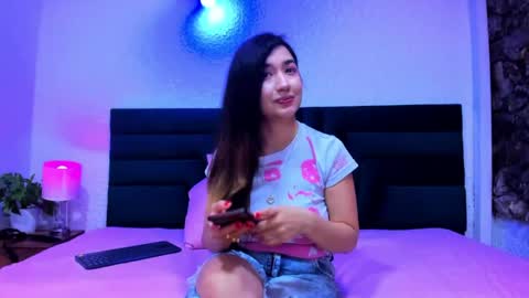 lisa white  online show from 7, 4, 2026