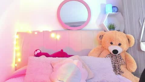 Lisa online show from 8, 4, 2026