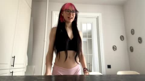 Aileen online show from 17, 4, 2026