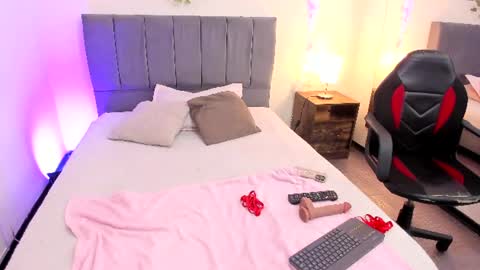 Snapshot of lisagh_ chatting on 6, 8, 2026 Lisa online show from 6, 8, 2026