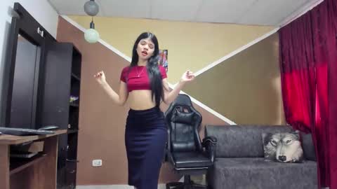 Lisa Gray Independent Model online show from 18, 12, 2025