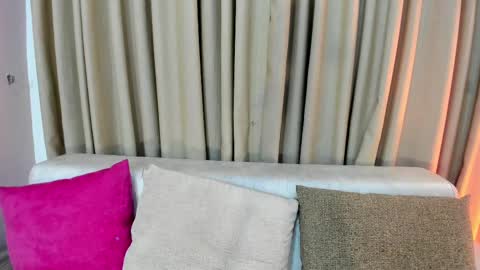 LisaHadwiin online show from 22, 2, 2025