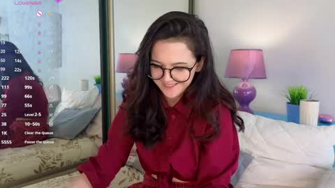 Kira online show from 11, 4, 2026