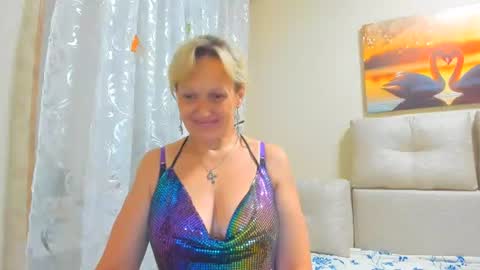 Snapshot of lisasimsx chatting on 20, 7, 2026 Lisasimsxs online show from 20, 7, 2026