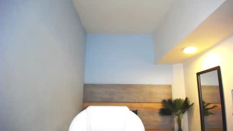 Liseth Fox online show from 11, 12, 2024