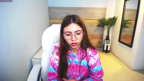 Liseth Fox online show from 1, 3, 2025