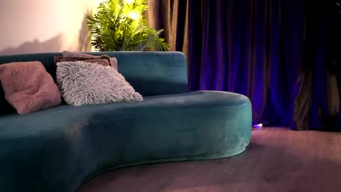 LisetteLuxe online show from 1, 6, 2026