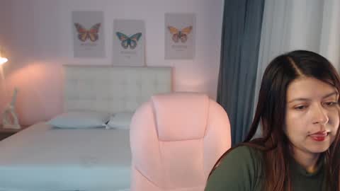 Andrea online show from 6, 1, 2025