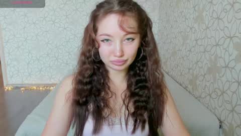 lissa_cristal_ online show from 22, 4, 2026