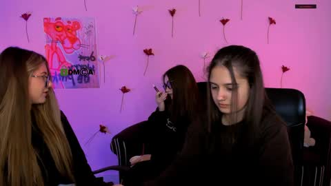 lissa_night online show from 7, 4, 2026