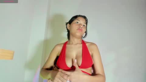 lissa_petitee online show from 19, 12, 2025