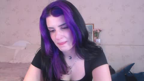 Snapshot of lissalucy chatting on 16, 4, 2026 Alice Dont forget to thumbs up its very important online show from 16, 4, 2026
