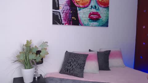 Liss Brown online show from 18, 1, 2025