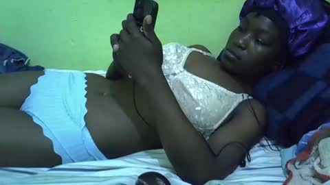 lisssa01 online show from 18, 9, 2025