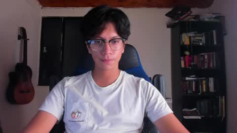 Snapshot of literateboy chatting on 1, 6, 2026 Literateboy online show from 1, 6, 2026