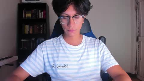 Snapshot of literateboy chatting on 4, 6, 2026 Literateboy online show from 4, 6, 2026